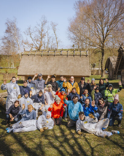 Lehmschicht für die Wänden der urzeitlichen Häuser